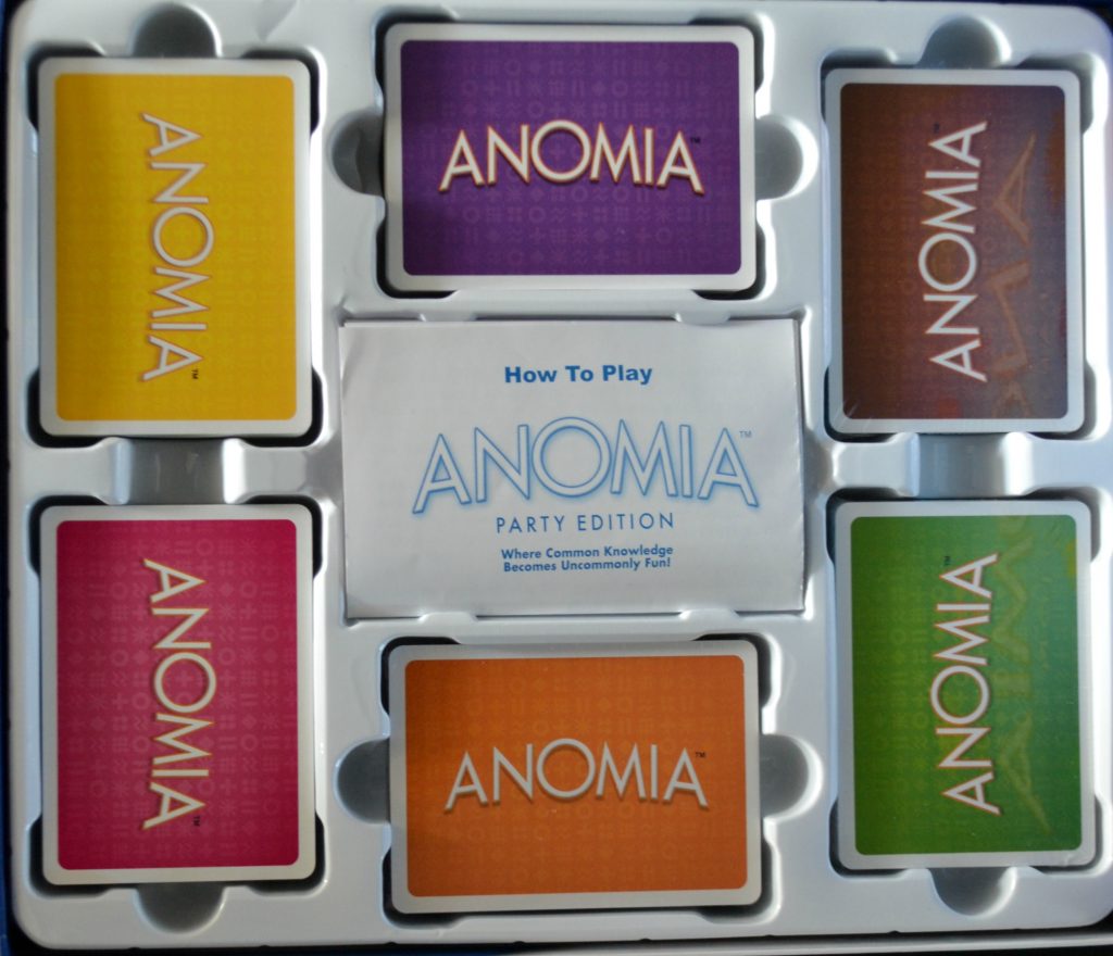 anomia cards in box